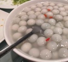 Sweet Rice Balls in Fermented Wine