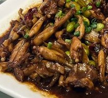 Braised Tadpole with Edamame