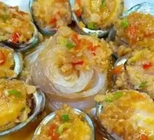 Steamed Abalone with Garlic
