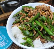 Green Pepper Shredded Pork Rice