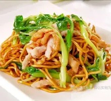 Egg and Pork Noodles Stir-Fry