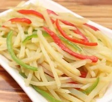 Sliced Potatoes with Green Pepper