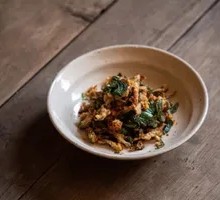 Yunnan-Style Fried Enoki Mushrooms