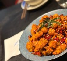 Dai-Flavored Gongbao Chicken Feet