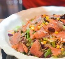 Smoked Salmon Salad