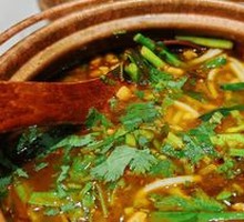 Classic Copper Pot Rice Noodles