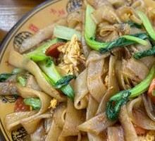 Ham and Egg Fried Rice Noodles