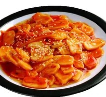 Cantonese Sausage Stir-Fried Rice Noodles