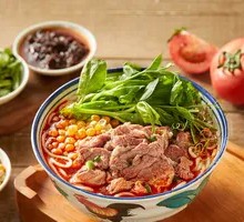 Red Sour Soup Noodle with Beef Tenderloin