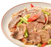 Stir-Fried Beef with Yellow Onion