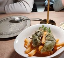 Shanghai-style Fried Fish with Fries