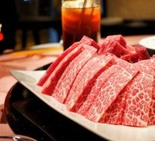 Signature Three-Color Beef Boat