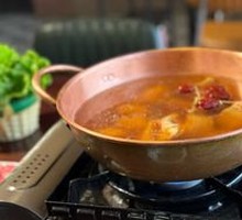 Hua Diaoyu Wine Steamed Chicken Pot