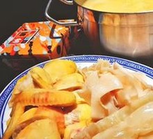 Snail and Bird's Nest Chicken Soup