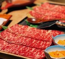 Wagyu Sea Urchin Roll