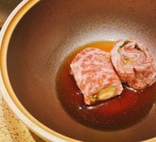 Wagyu Sea Urchin Roll