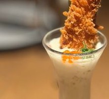 Sauce-Covered Golden Shrimp