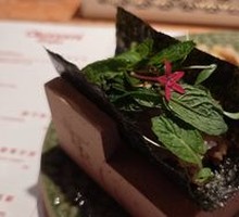 Ho Chi Minh Hand Roll