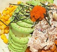 金枪鱼牛油果拌饭