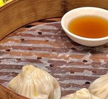 Crab Roe Steamed Bun