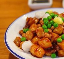 Eight Treasure Spicy Sauce with Small Rice Cake