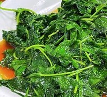 Braised Watercress with Wine