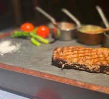 Sigu West Side Steak