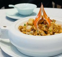 White Crab Stir-fried with Rice Noodles