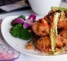 Golden Garlic Nine-Belly Fish