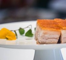 澳门冰烧三层肉