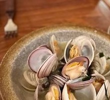 Steamed Clams in White Wine