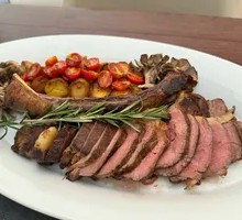 M7 Wagyu Tomahawk Steak 1kg