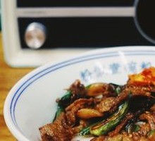 Gannan Pork and Rice Noodles Stir-fry