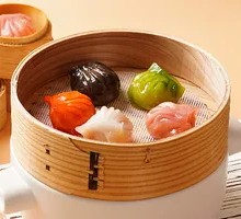 Breeze Bay Shrimp Dumplings with Five Delicacies