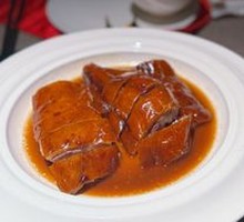 Crispy Roast Goose with Soup Injection