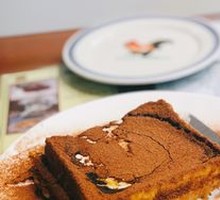 Dragon and Phoenix Custard Dumplings