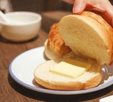 Ice Fire Pineapple Bun