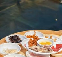 Signature Crossing-the-Bridge Rice Noodles