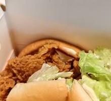 Classic Buttermilk Chicken Burger