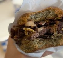 Lichen Crazy Beef Volcano Bull King Burger