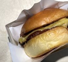 Cheese Caramelized Onion Fresh Beef Burger