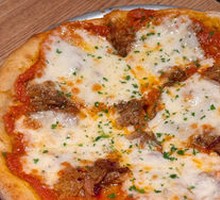 Oil-Sealed Roast Duck Pizza