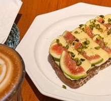 Fig and Brie Sandwich