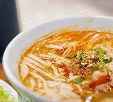 Spicy Sour Beef Noodles