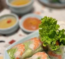 Special Fresh Shrimp Rolls