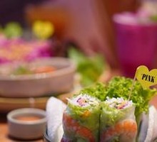 Special Fresh Shrimp Rolls