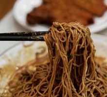 Sesame Noodles with Veal Soup