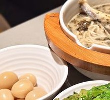 Stewed Yellow Croaker Noodles in Rich Soup