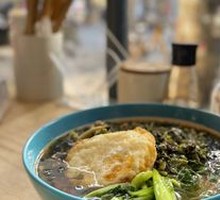 Snow Cabbage and Bamboo Shoots with Shredded Pork