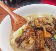Stir-fried Eel with Noodles